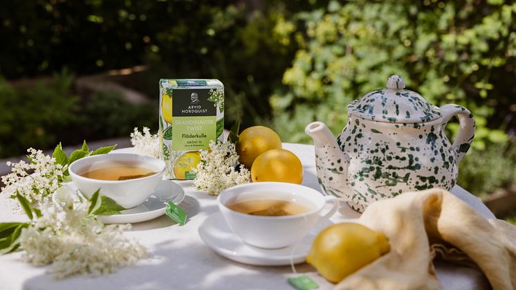 Arvid Nordquist lanserar Fläderkulle – ett friskt grönt te