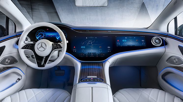 Banebrydende elektrisk luksus i Mercedes EQS