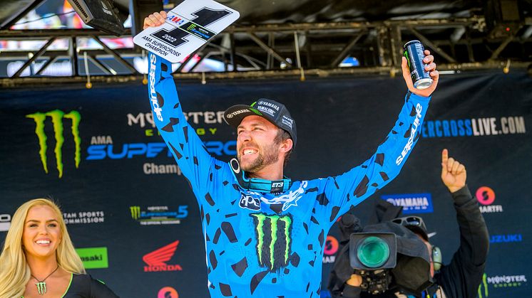 Tomac Clinches 450 Supercross Championship in Denver