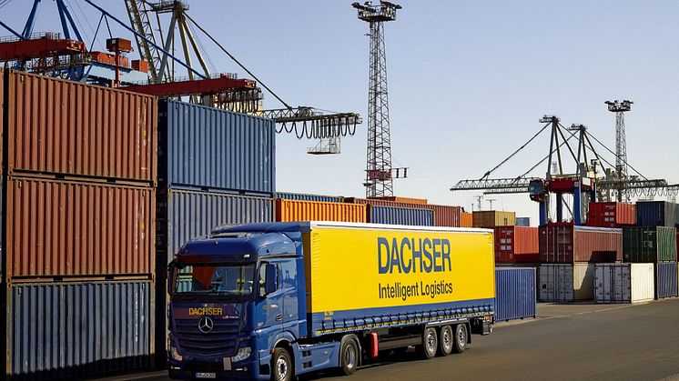 LCL-containrarna anländer till hamnen i Hamburg, varifrån de transporteras utan förändringar via European Logistics-nätverket via filialen i Hvidovre i Danmark vidare till filialen i Göteborg.