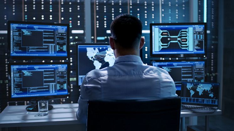 I tjänsten Managed Detection and Response (MDR) ingår ett säkerhetsteam där Sophos experter jagar, identifierar och åtgärdar cyberangrepp och hot under dygnets alla timmar.