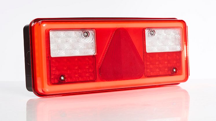 “Hammer-proof” tail lamps ease costs and nerves in transport industry thanks to wonder material polycarbonate