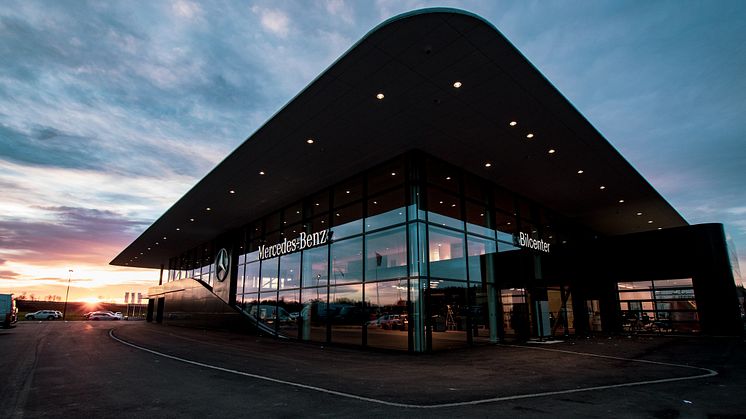 Bilcenter i Nyköping blev först i Sverige med Mercedes-Benz nya världsomspännande anläggningskoncept MAR2020.