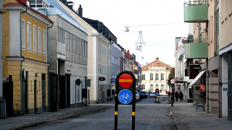 Ett enkelt sätt att stuva om i gaturummet.  Foto: Fredrik Holm
