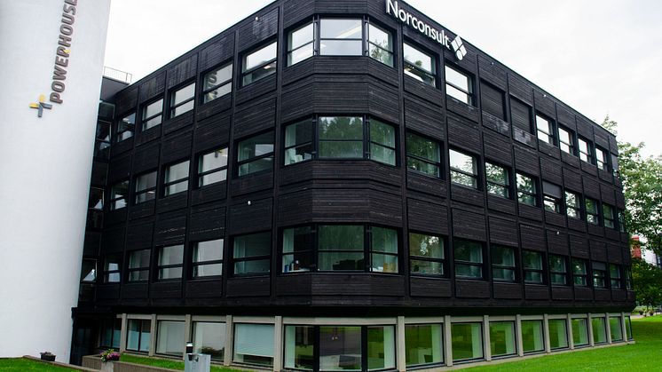 De første rehabiliterte kontorbyggene Powerhouse Kjørbo i Sandvika ble oppført i 2012 og viser at det går an å rehabilitere til plusshusstandard. Foto: Andrea Nøttveit