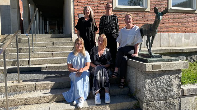 Fyra av Once Upons sju designers är med och utformar företagets nya lokaler tillsammans med Link Arkitektur och fastighetsägaren Diös. Uppifrån och från vänster; Elin Olsson, Evelina Örn, Lina Andersson (vd), Minette Fernberg och Helena Melender.