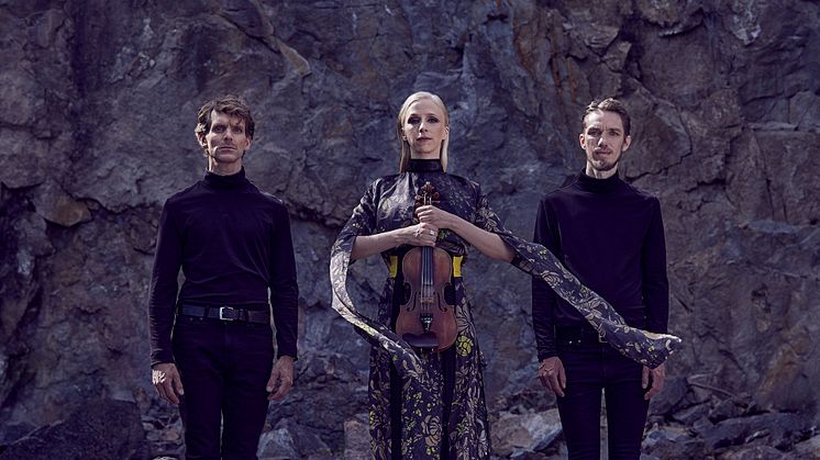 Grammis- och Manifestprisvinnaren Lena Jonsson kommer till Gävle Konserthus med sin trio. Foto: Klara Granberg.