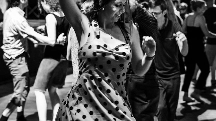 Monday Night Swing + Lindy Hop class for beginners 21/1