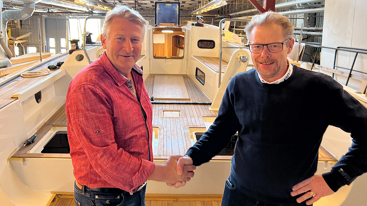Urban Lagnéus, CEO på Arcona Yachts, och Ronny Magnusson, OEM-ansvarig på MVS.