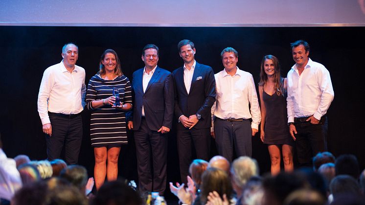 'Turn the Tide on Plastics' skipper Dee Caffari (second left) receives Bluewater 'Water Without Plastic Legacy Award’ from Bluewater founder and CEO Bengt Rittri (third from left) and President Anders Jacobson (center) 