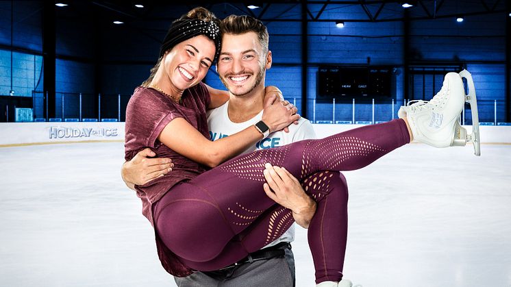 Dream-Team Sarah Lombardi und Joti Polizoakis bei HOLIDAY ON ICE wiedervereint