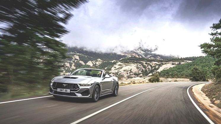 2024 FORD MUSTANG CONVERTIBLE (14)