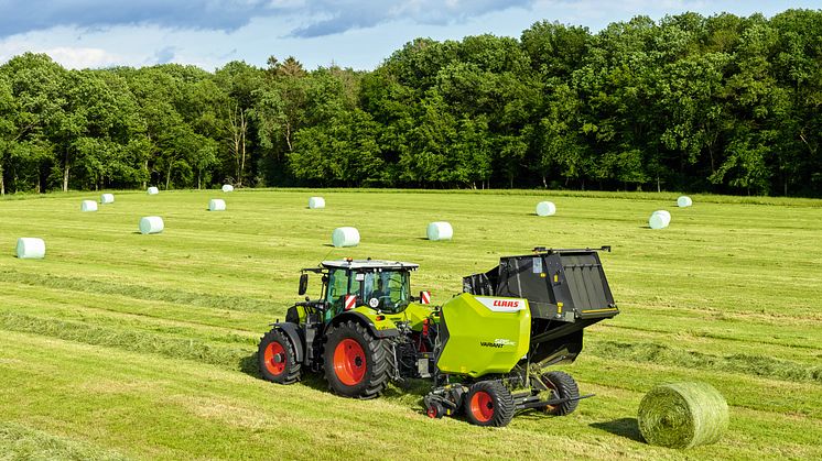 New variable round balers with optimized baling pressure control