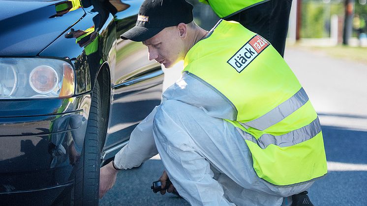 Förra året undersöktes däcken på 234 bilar vid däckrazzior i Göteborg. Nu är det dags igen.
