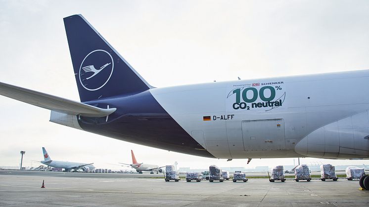 Lufthansa Cargo and Compensaid enable CO2-neutral cargo flights