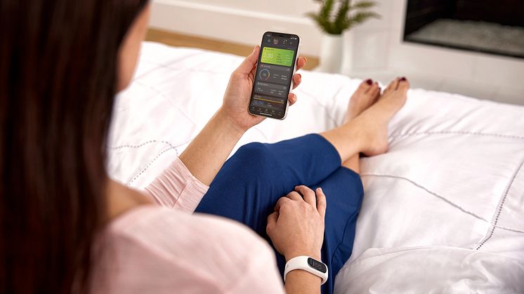 Ett lättanvänt alternativ till en smartwatch, vívosmart 5 är ett snyggt och slimmat armband som tillhandahåller det viktigaste inom hälsa och har upp till 7 dagars batteritid 