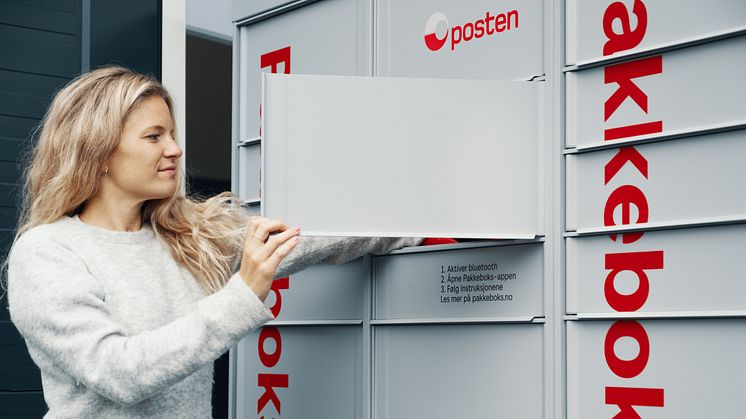 POPULÆRT TILBUD: Pakkeboksene er blitt tatt godt i mot rundt omkring i landet. Nå er det plassert ut Pakkebokser på rundt 1.700 steder i Norge. Foto: Posten