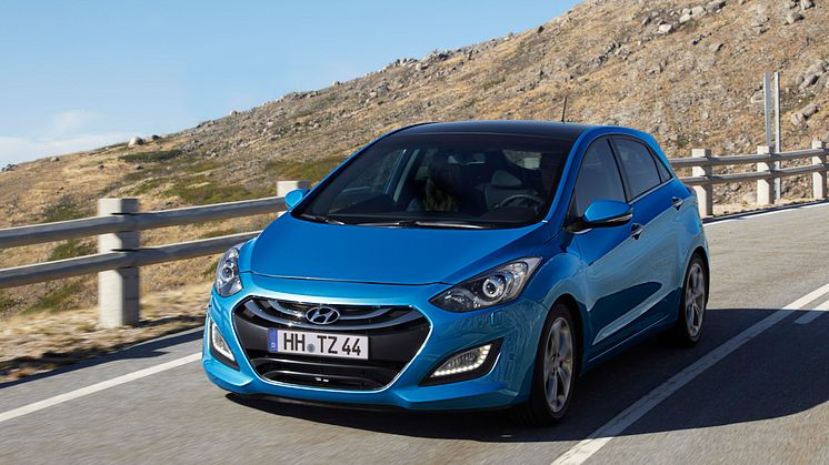 Hyundai viser bilder av nye i30