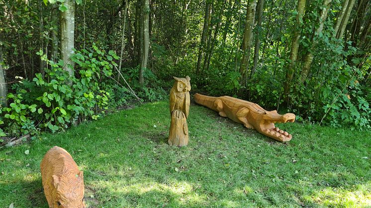 Treskulpturer gitt til Bydel Stovner av Bymiljøetaten