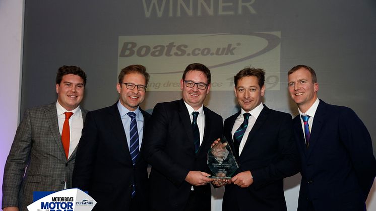 Boats.co.uk - James & Nick Barke from boats.co.uk receiving their Customer Service Award	
