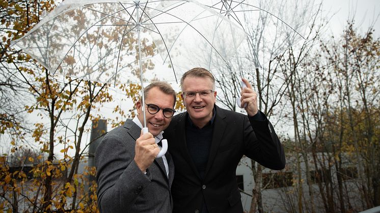 F.v. Steffen Syvertsen, konsernsjef i Å Energi og Tore Morten Wetterhus, ny administrerende direktør i Glitre Nett 