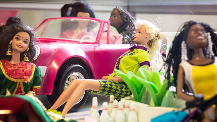 Barbie och vänner hänger på Smålands museum på lördag.