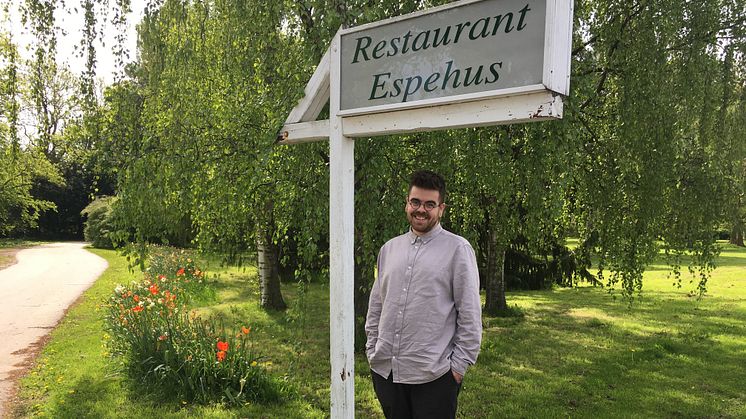 Rasmus Lund Jonasson glæder sig til at byde velkommen på Restaurant Espehus