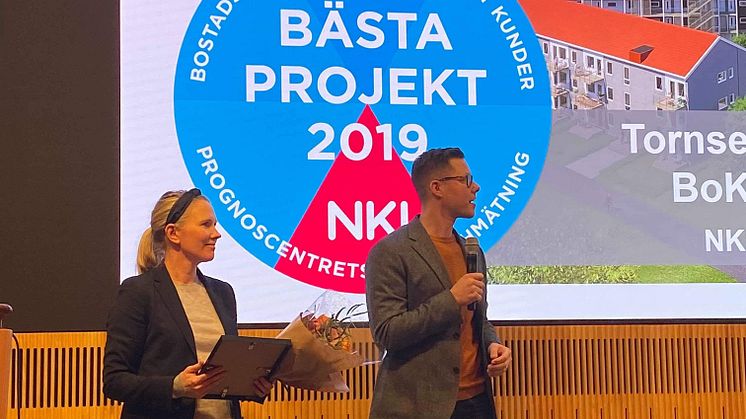 Maria Forssell och Juvall Jungman på scen under Prognoscentrets NKI-seminarium 2020. 