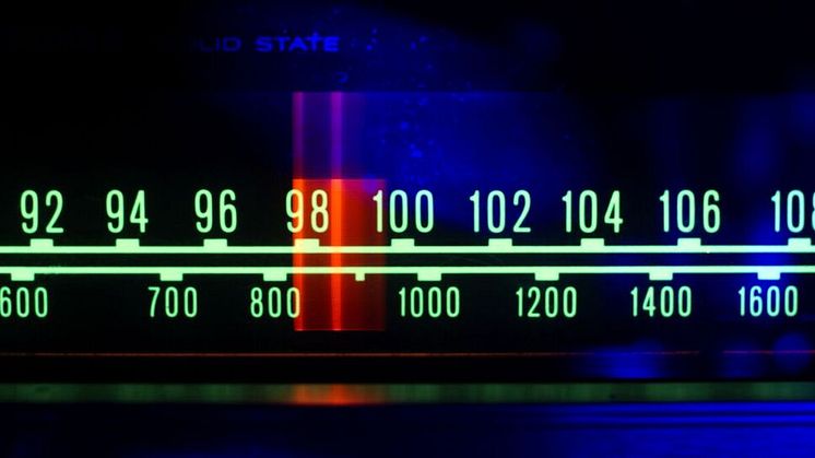 Staten utlyser nya nationella och regionala radiotillstånd