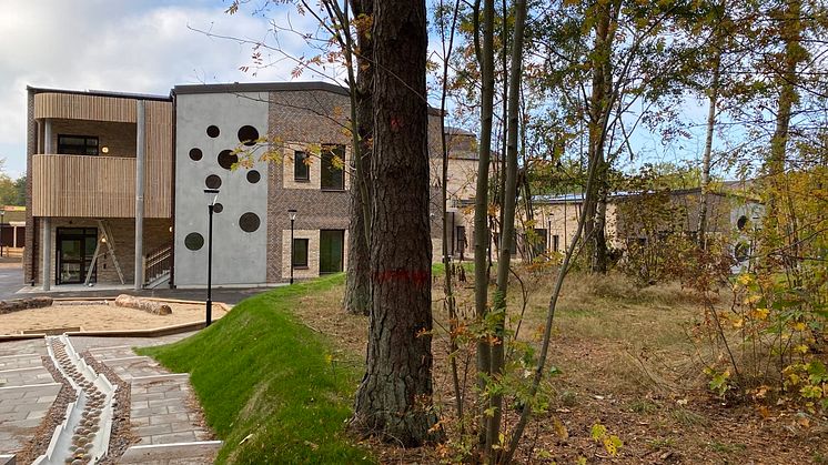 Nybyggda Skönadals förskola slår upp portarna