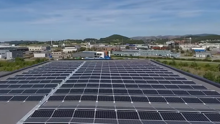 Det største solcelleanlegget på Forus er nå ferdig