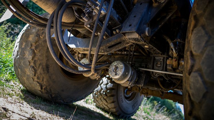 With the AGRO Drive hydraulic drive axle from BPW, drawbar trailers are now digging their own way out of the sludge. 