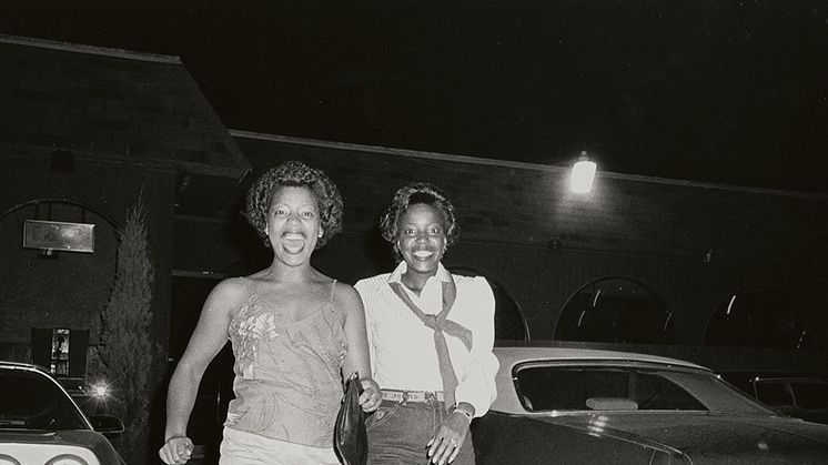 Welcome Home, from the series   Family Pictures and Stories, 1978-84 © Carrie Mae Weems. Courtesy of the artist and Jack Shainman Gallery, New York, Galerie Barbara Thumm, Berlin, and Fraenkel Gallery, San Francisco