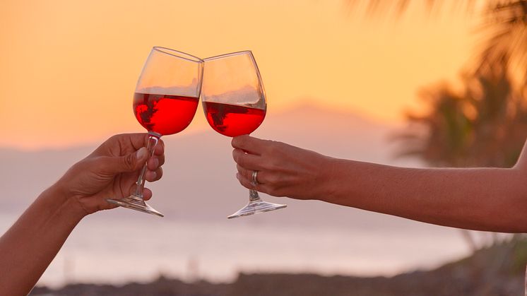 Kanarieöarna bjuder på behagliga temperaturer, vackra vyer och god, lokalproducerad dryck. Foto: Canary Islands Tourism.