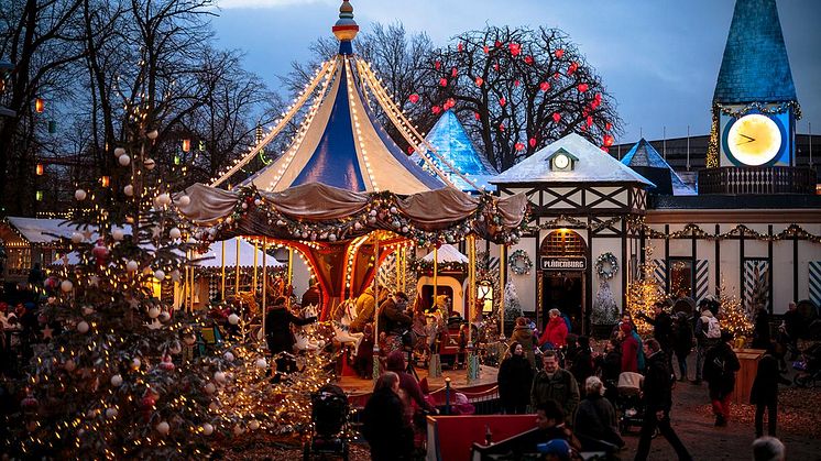 Im vorweihnachtlichen Kopenlagen locken zahlreiche Weihnachtsmärkte, unter anderem im Vergügungspark Tivoli