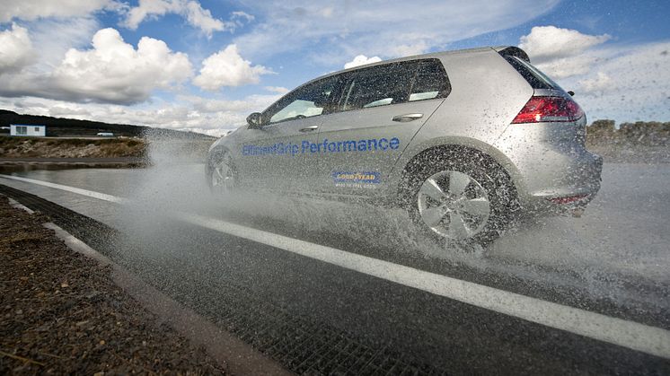 Goodyear vahvistaa johtoasemaansa laaturenkaiden markkinoilla lanseeraamalla EfficientGrip Performance -malliston 