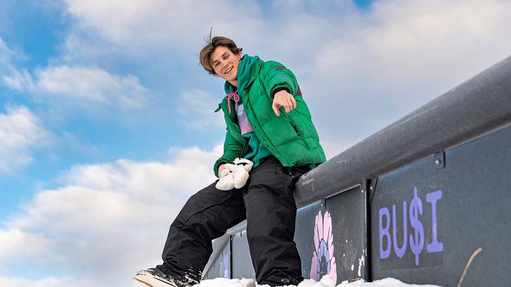 Nybakte gullmedaljevinneren i X-Games 2024 Birk Ruud er ambassadør for SkiStar. Foto: SkiStar