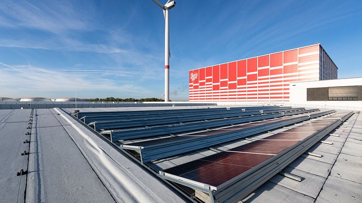 Solceller på taket till Pauligs nya tortillafabrik