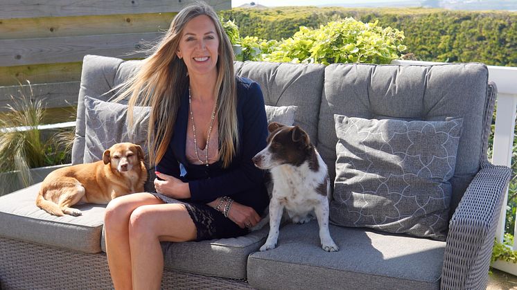 So grateful: Julie Dryburgh with her dogs Gracie and Charlie