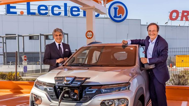 Dacia Spring delivered to E.Leclerc