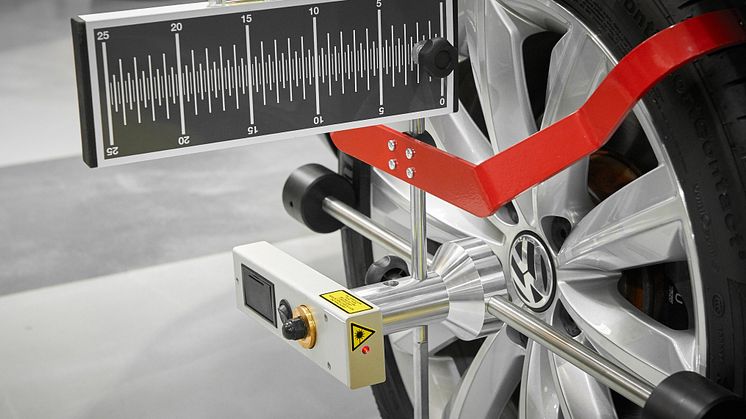 Wheel alignment as part of the ADAS calibration process