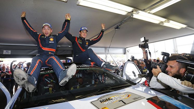 Thierry Neuville and Nicolas Gilsoul