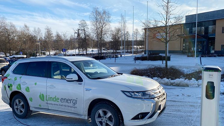Antalet laddbara fordon och laddningen i Lindesbergs kommun publika nätverk ökar stadigt för varje år. Foto: Linde energi