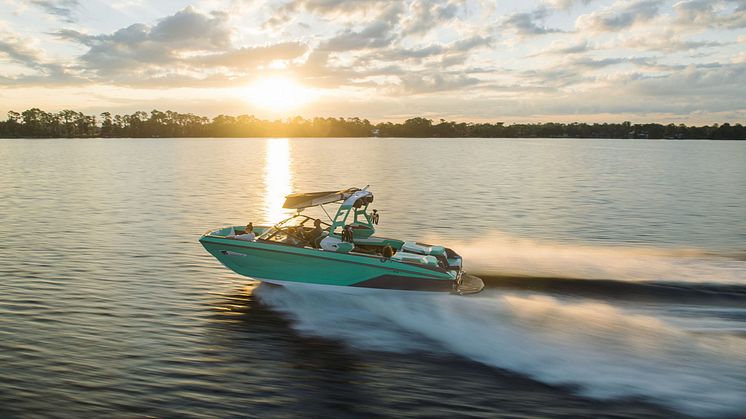 Hi-res image - YANMAR - The new YANMAR diesel package is available on the Super Air Nautique G25