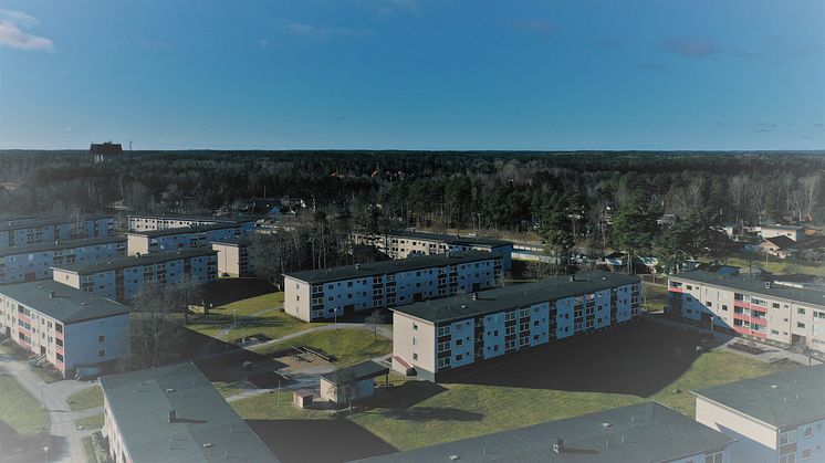 Brf Opalen, Norrköping. Föreningen beräknas minska sin köpta el med 42 % genom installation av solpanelerna.