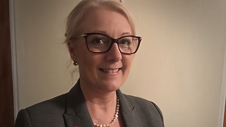 Lena Sandlin blir ny t.f operativ chef i ThorenGruppen och ersätter Ola Rönnqvist som avslutat sin anställning av hälsoskäl