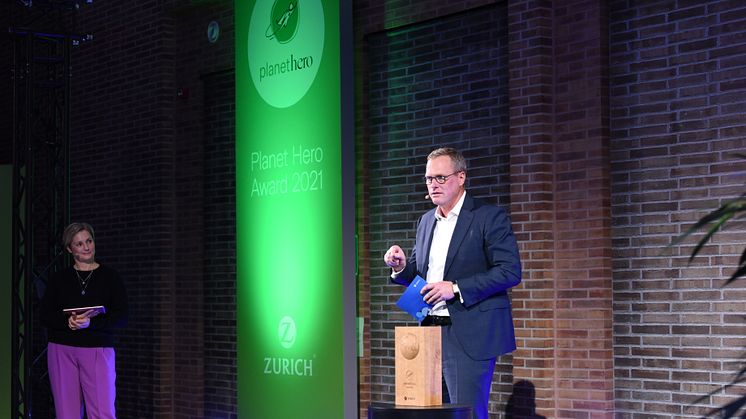 Carsten Schildknecht Planet Hero Award.JPG