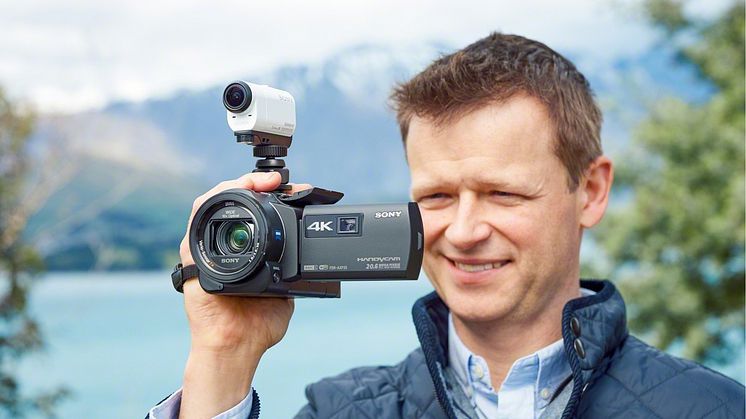 Первая 4K-видеокамера Handycam с технологией стабилизации изображения Balanced Optical SteadyShot™
