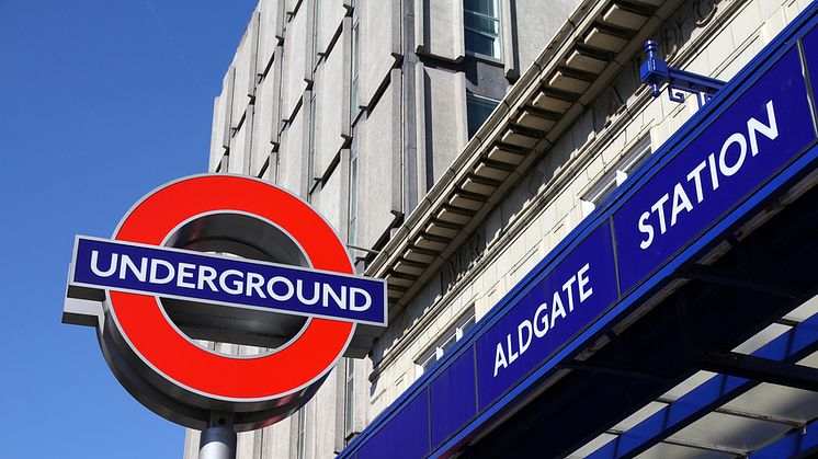 London underground travellers are not just being told to 'mind the gap', but also to 'mind the air' under a bold scheme to keep them updated about pollution peaks in the British capital.