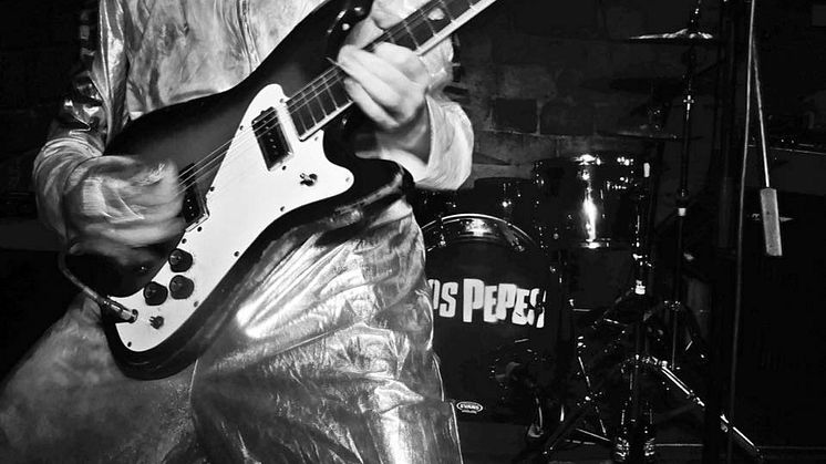  FRYD CHIKIN: London One-Man-Band 'Stink' Bomb Blasts Debut EP